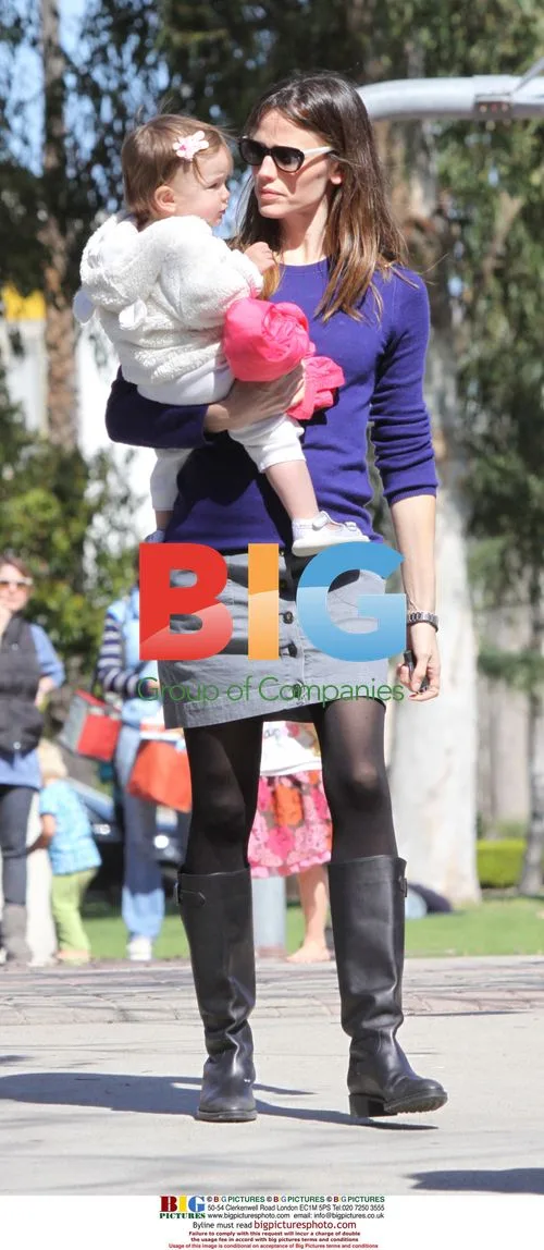 Jennifer Garner and daughters at the park