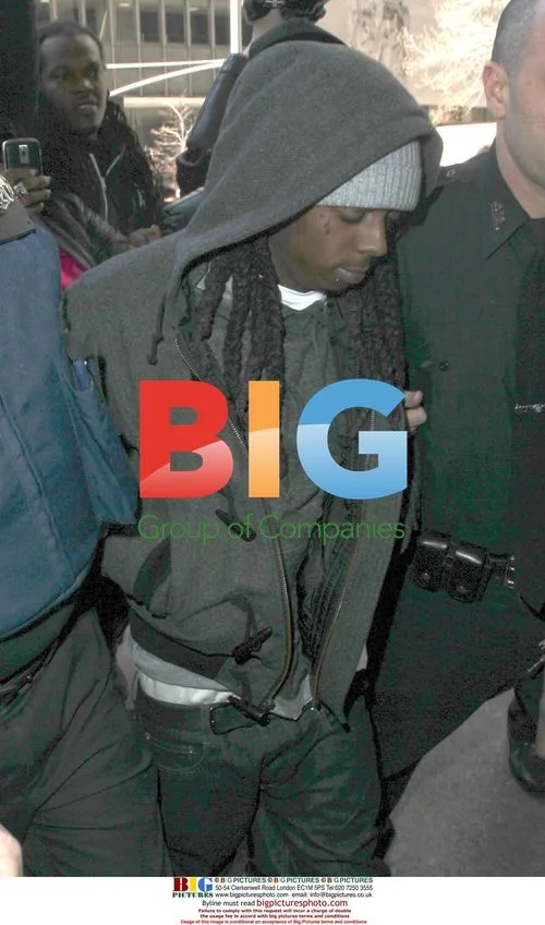 Lil Wayne Turns Himself In