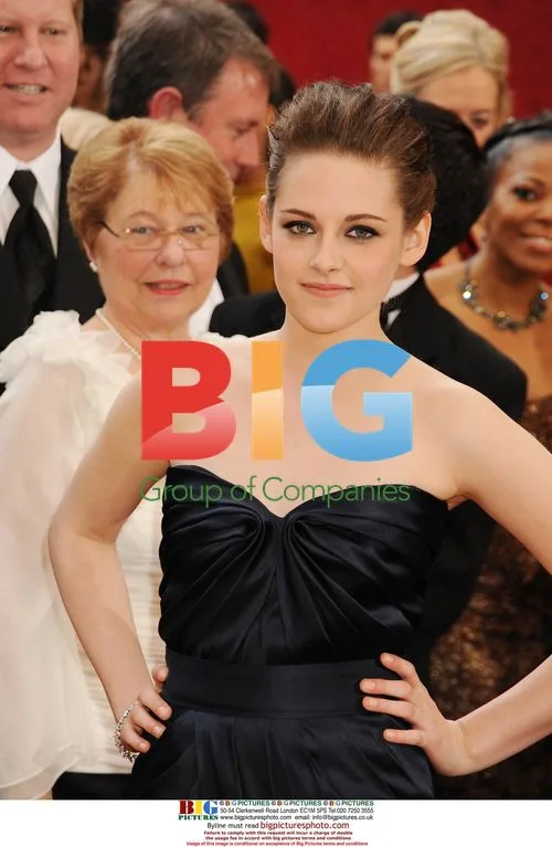 Kristen Stewart at 2010 Oscars