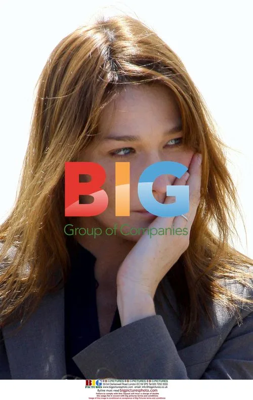 Ingrid Betancourt Welcomed in Paris