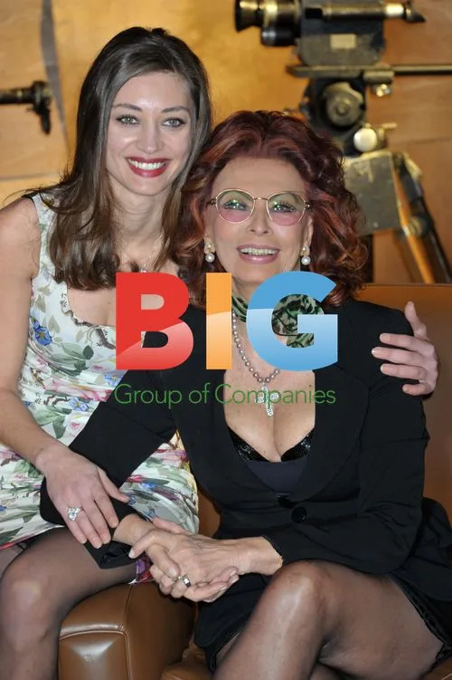 Sophia Loren and Margareth Made at photocall