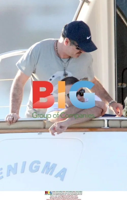 George Michael Relaxes on Boat Cruise With Boyfriend