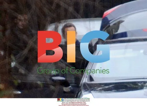 Sarkozy Rushes to Carla's Place for Private Meeting