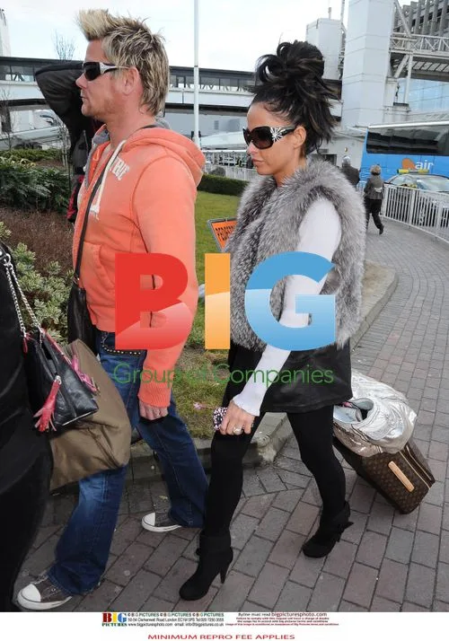 Katie Price Arrives in Dublin for VIP Style Awards