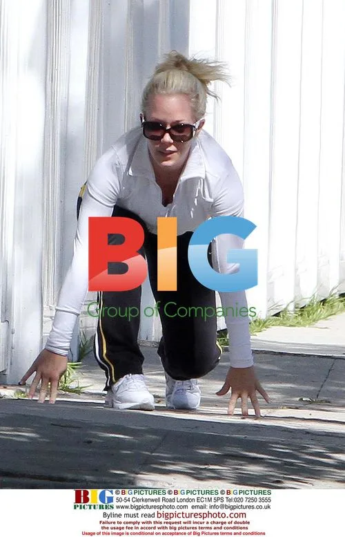 Kendra Baskett Jogging with Trainer