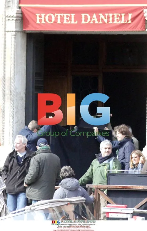 Johnny Depp on Film Set with Bodyguards