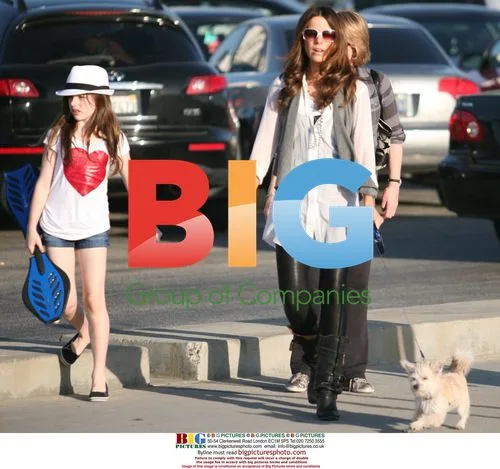 Kate Beckinsale and Family at Venice Beach