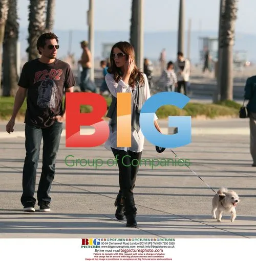Kate Beckinsale and Family at Venice Beach