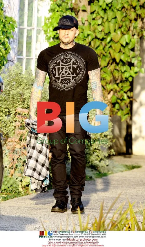 Benji Madden Leaves Hair Salon