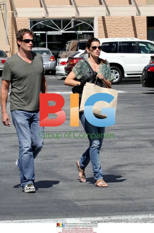 Cindy Crawford shopping in Malibu