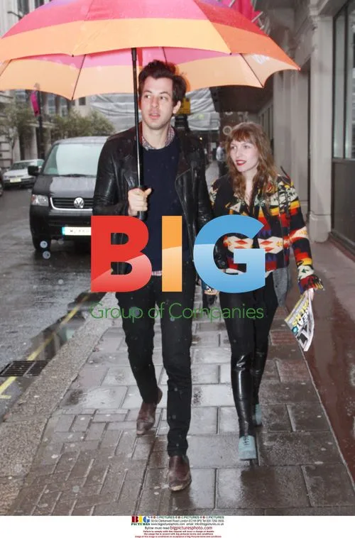 Mark Ronson Spotted with Girlfriend