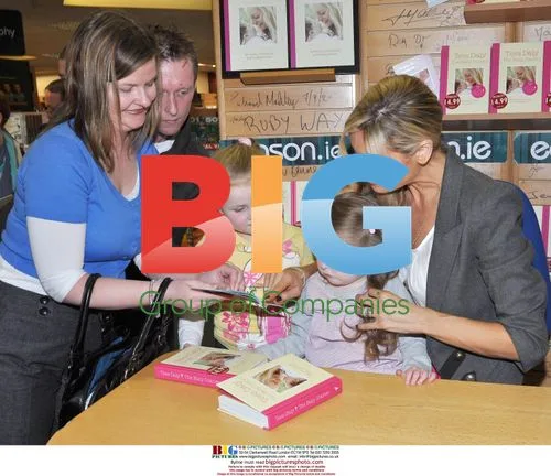 Tess Daly meets 2-year-old namesake at book signing