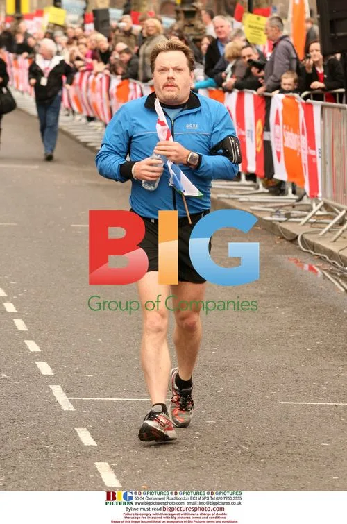 Eddie Izzard at Sport Relief Mile Start