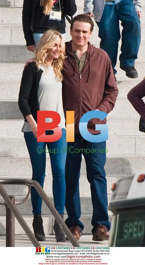 Cameron Diaz and Justin Timberlake on 'Bad Teacher' set