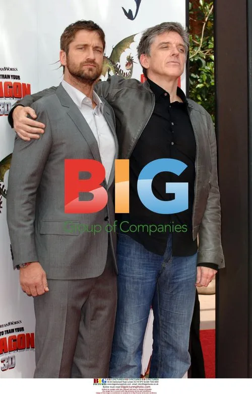 Butler and Ferguson at "How to Train Your Dragon" Premiere