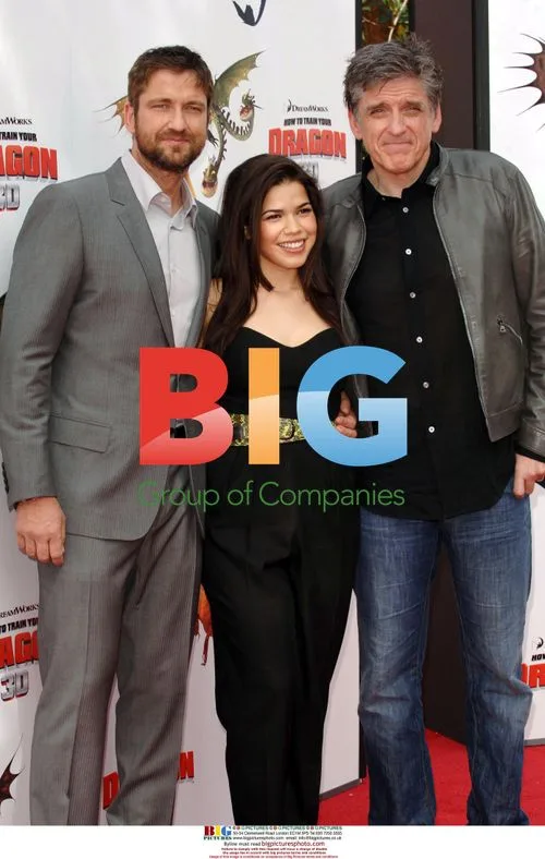 Gerard Butler, America Ferrera, Craig Ferguson arrive at "How To Train Your Dragon" premiere
