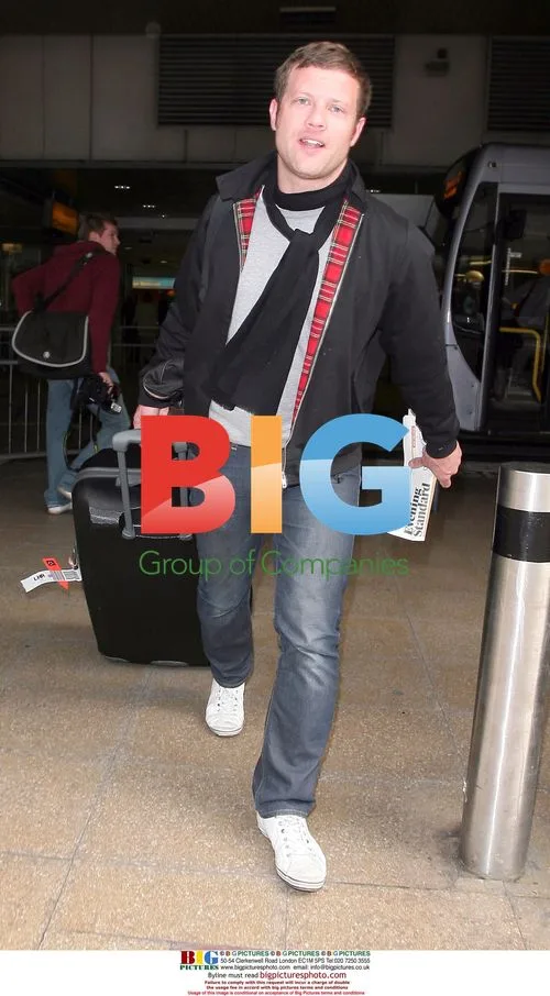 Dermot O'Leary Arrives in London