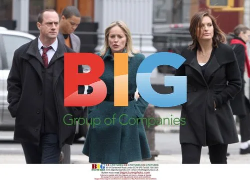 Christopher Meloni, Mariska Hargitay, Sharon Stone on 'Law & Order: SVU' set