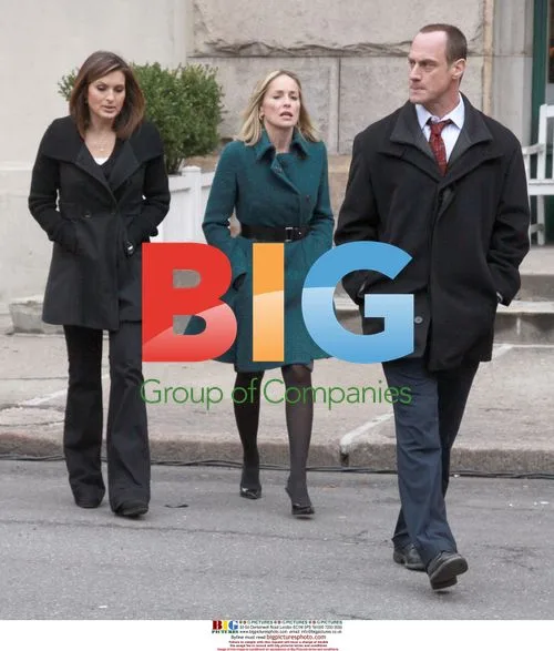 Christopher Meloni, Mariska Hargitay and Sharon Stone on 'Law & Order: SVU' set