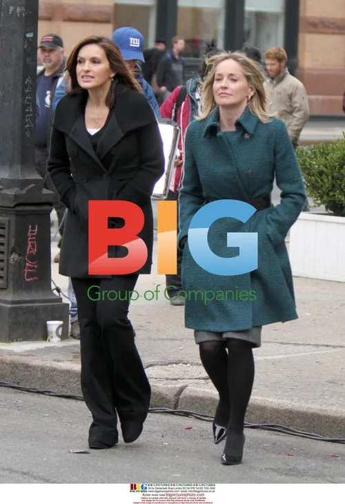 Christopher Meloni, Mariska Hargitay and Sharon Stone on 'Law & Order: SVU' set