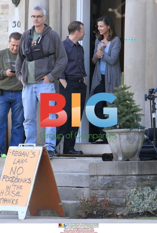 Donnie Wahlberg and Bridget Moynahan on "Reagan's Law" set