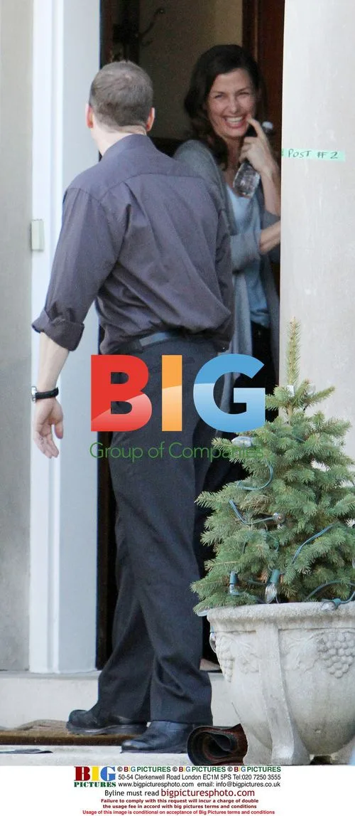 Donnie Wahlberg and Bridget Moynahan on "Reagan's Law" Set