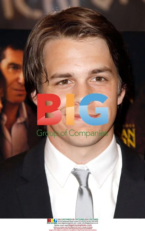 Johnny Simmons at The Greatest Premiere