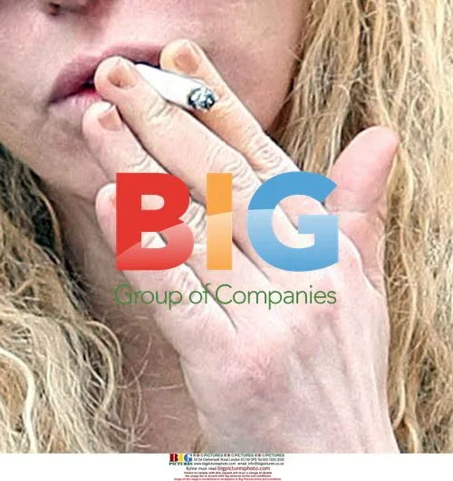 Courtney Love Smoking in NYC