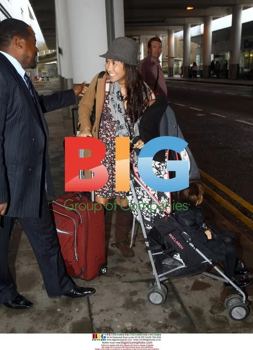 Myleene Klass with Daughter at Airport