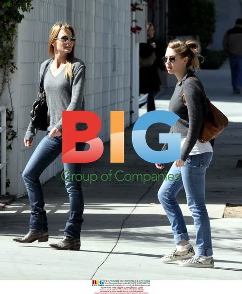 Robin Wright Penn with Daughter in Santa Monica