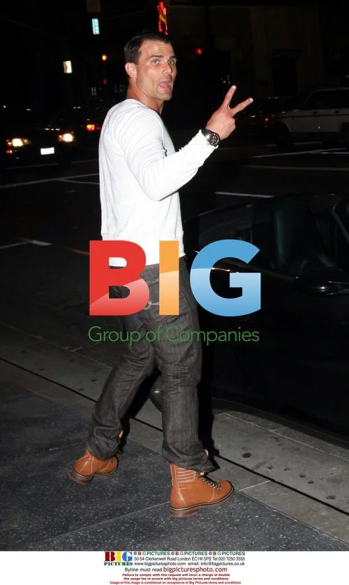 Jeremy Jackson has dinner in Hollywood