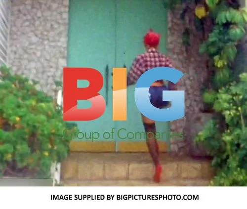 Beyonce Knowles adopts Daisy Duke look