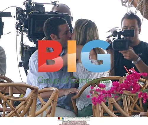 Aniston and Sandler on "Just Go With It" set
