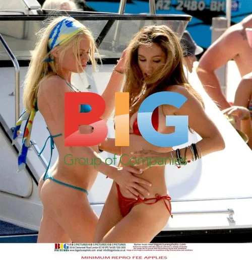 Kelly Brook and Riley Steele on 'Pirhana 3-D' set