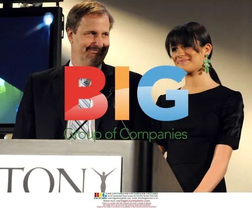 Daniels and Michele Announce Tony Nominees