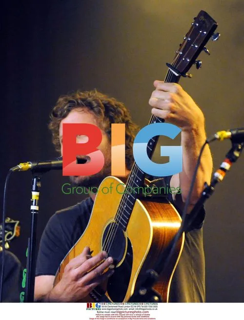Dierks Bentley Performs in NYC