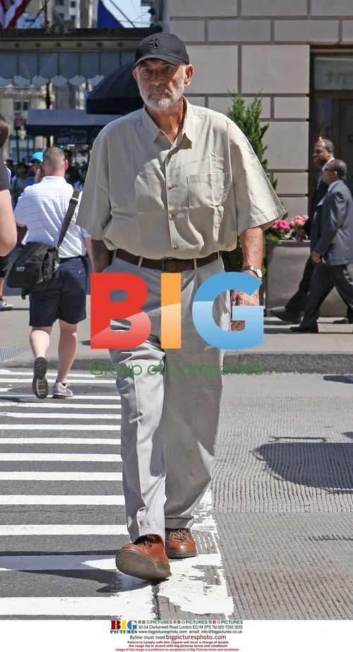 Sean Connery Strolls in NYC