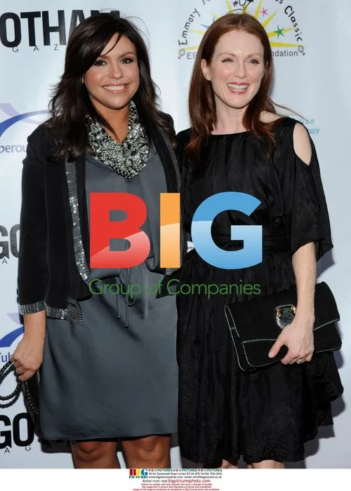 Rachael Ray and Julianne Moore at 'Comedy for a Cure' Benefit