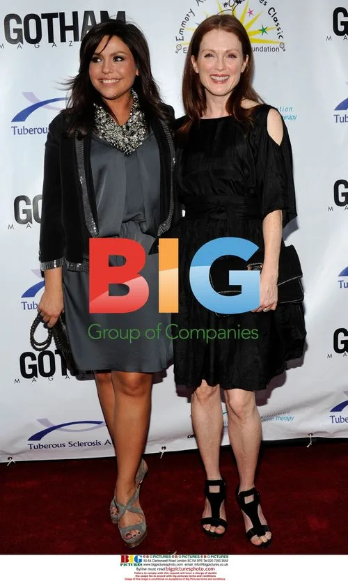 Rachael Ray and Julianne Moore at 'Comedy for a Cure'