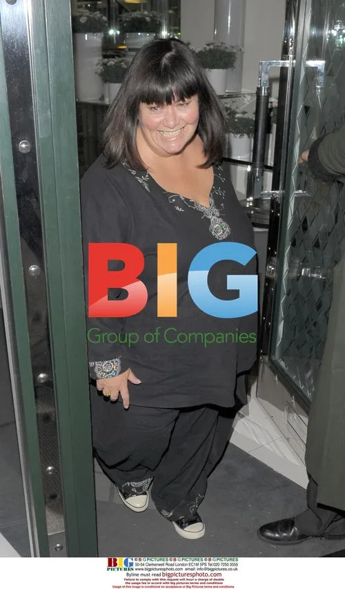Dawn French and Jennifer Saunders Leaving Ivy Club