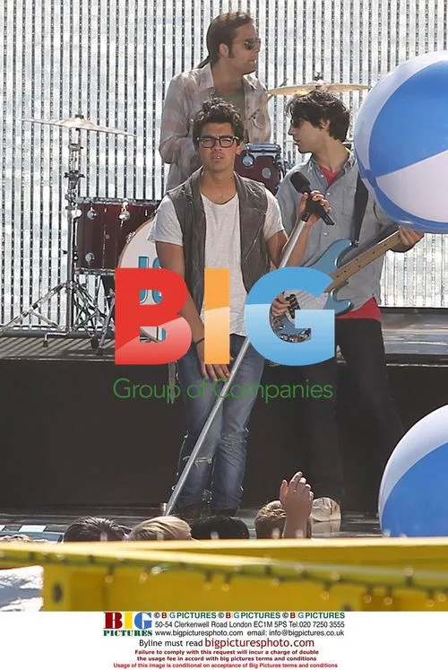 Jonas Brothers Shoot Music Video