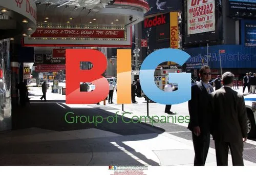 NYPD closes Times Square after suspicious package
