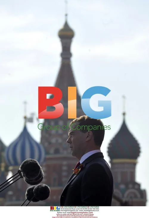 Medvedev Speaks at Victory Day Parade