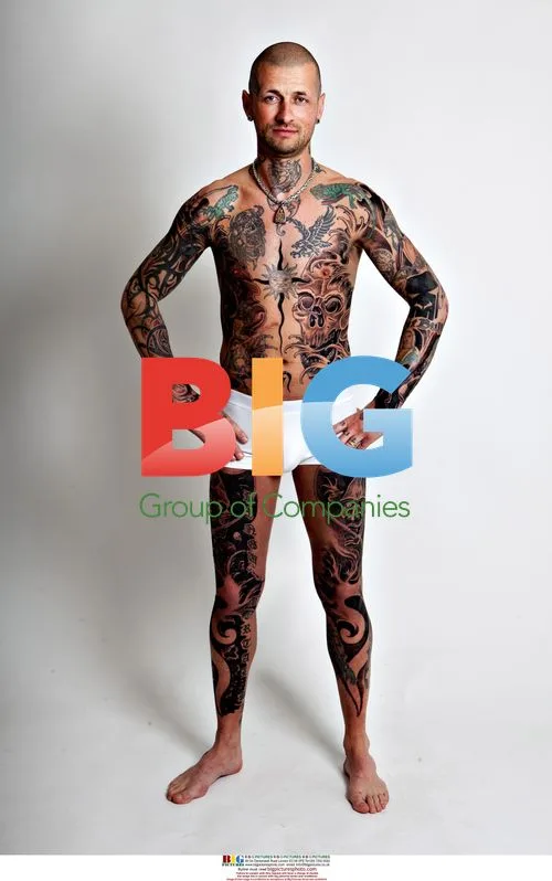 Martin Hansen Sets Tattoo Record