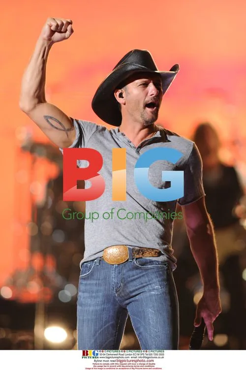 Tim McGraw Performs at Cruzan Amphitheatre