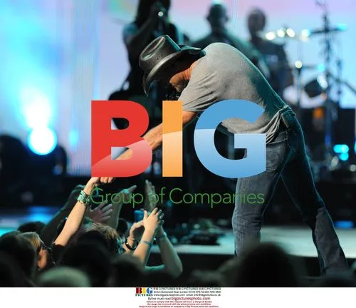Tim McGraw Performing at Cruzan Amphitheatre