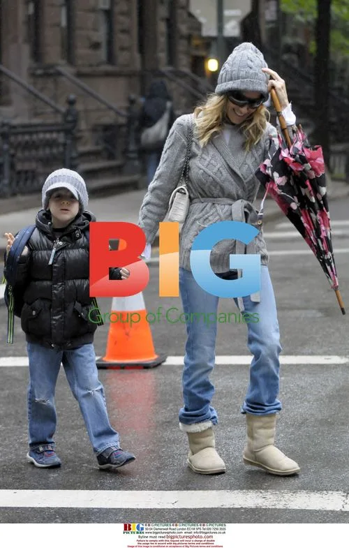 Sarah Jessica Parker Walks Son to School