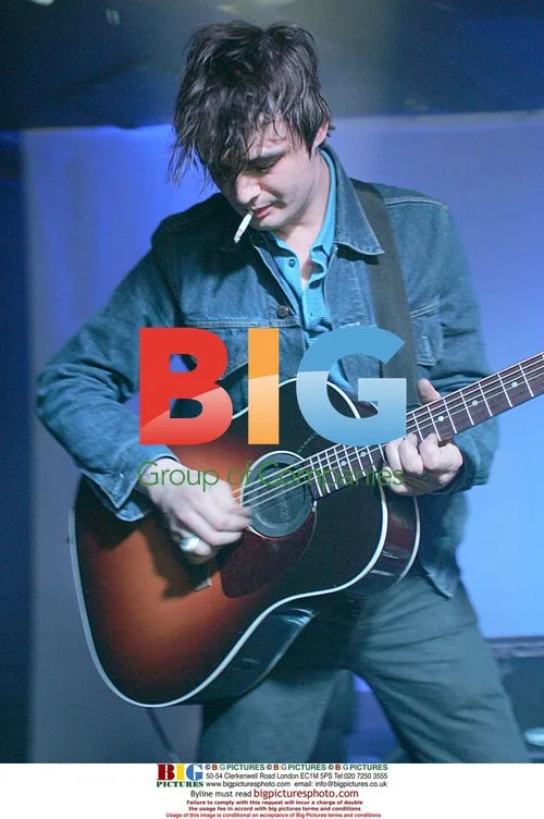 Pete Doherty Performs in Darlington
