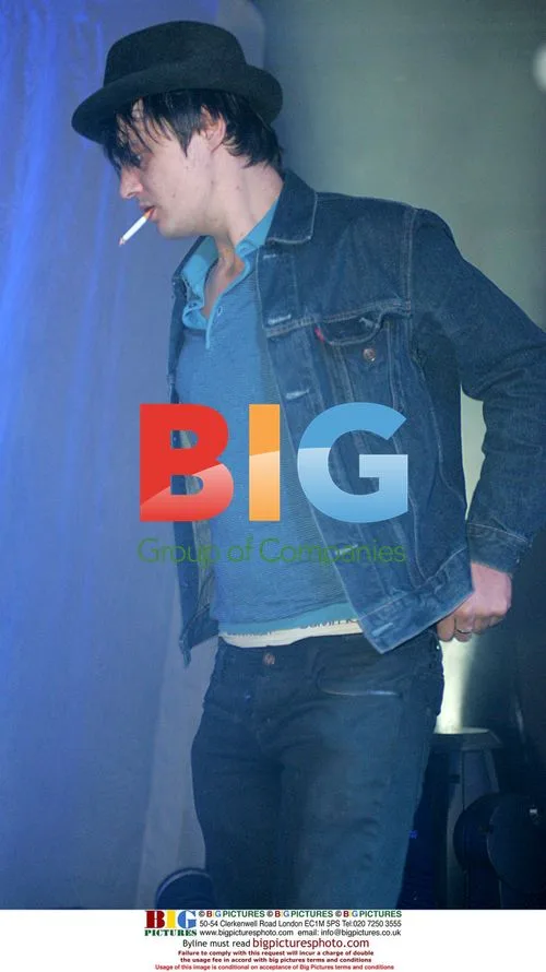Pete Doherty Performs at Club