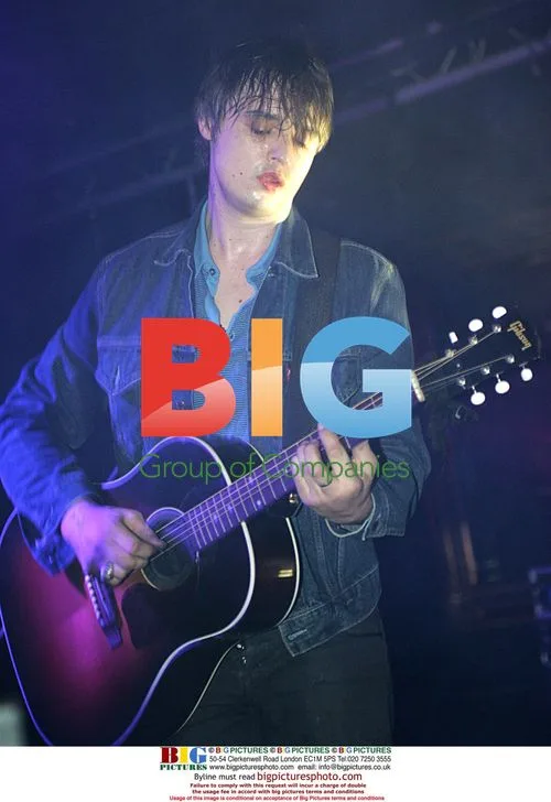 Pete Doherty Performs in Darlington